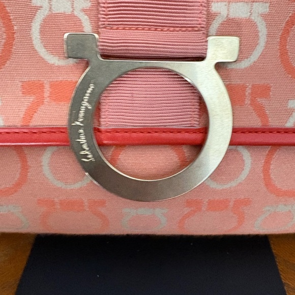 Salvatore Ferragamo Gancini Shoulder Bag NWT and COA - Picture 3 of 10